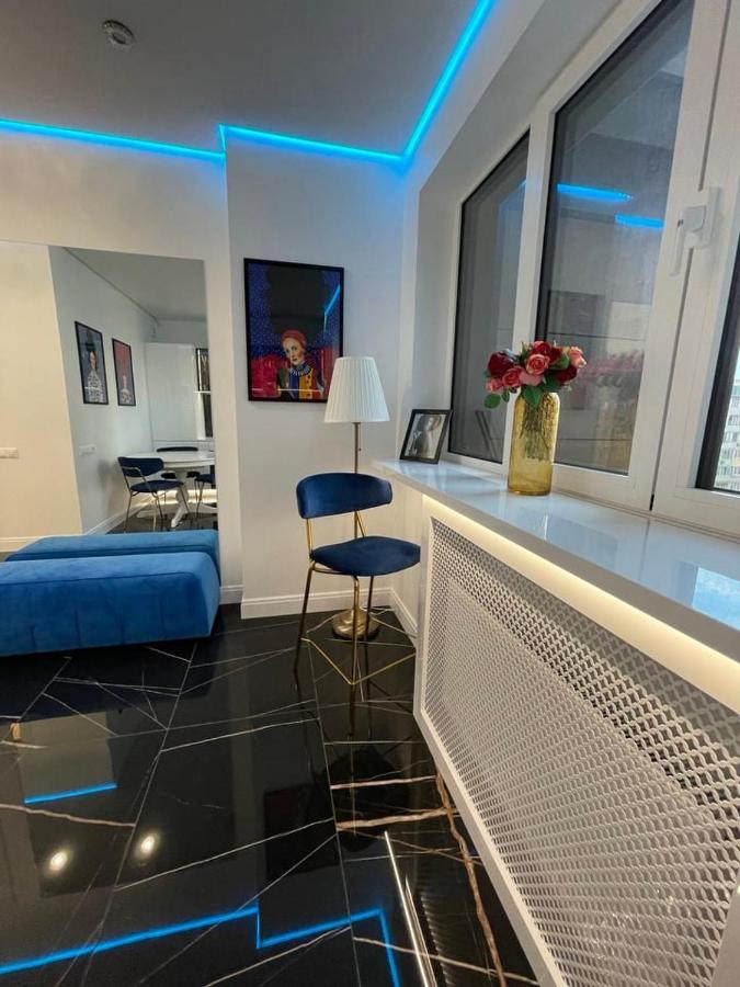 1 Room 65M2 Center Of Obolon Near River Side. Kiew Exterior foto